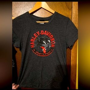 Harley Davidson women’s T-shirt. Size medium. Dark gray knit.